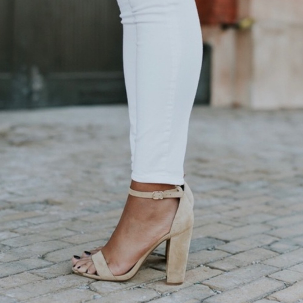 Steve Madden Carson Taupe Suede Sandals